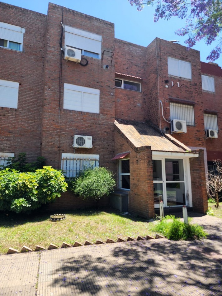 Venta - Departamento Pintor Musto 570 P1 Dto 10